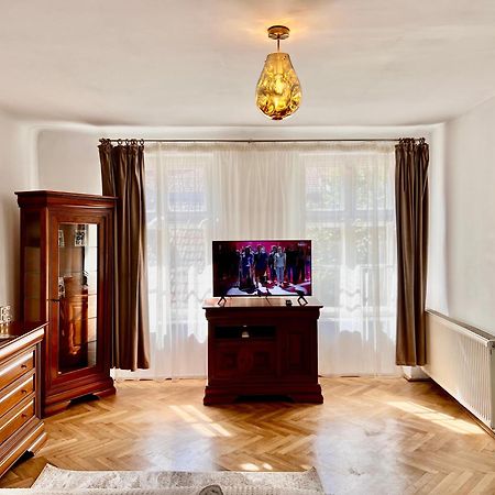Old Town City Center Apartments Braşov Dış mekan fotoğraf