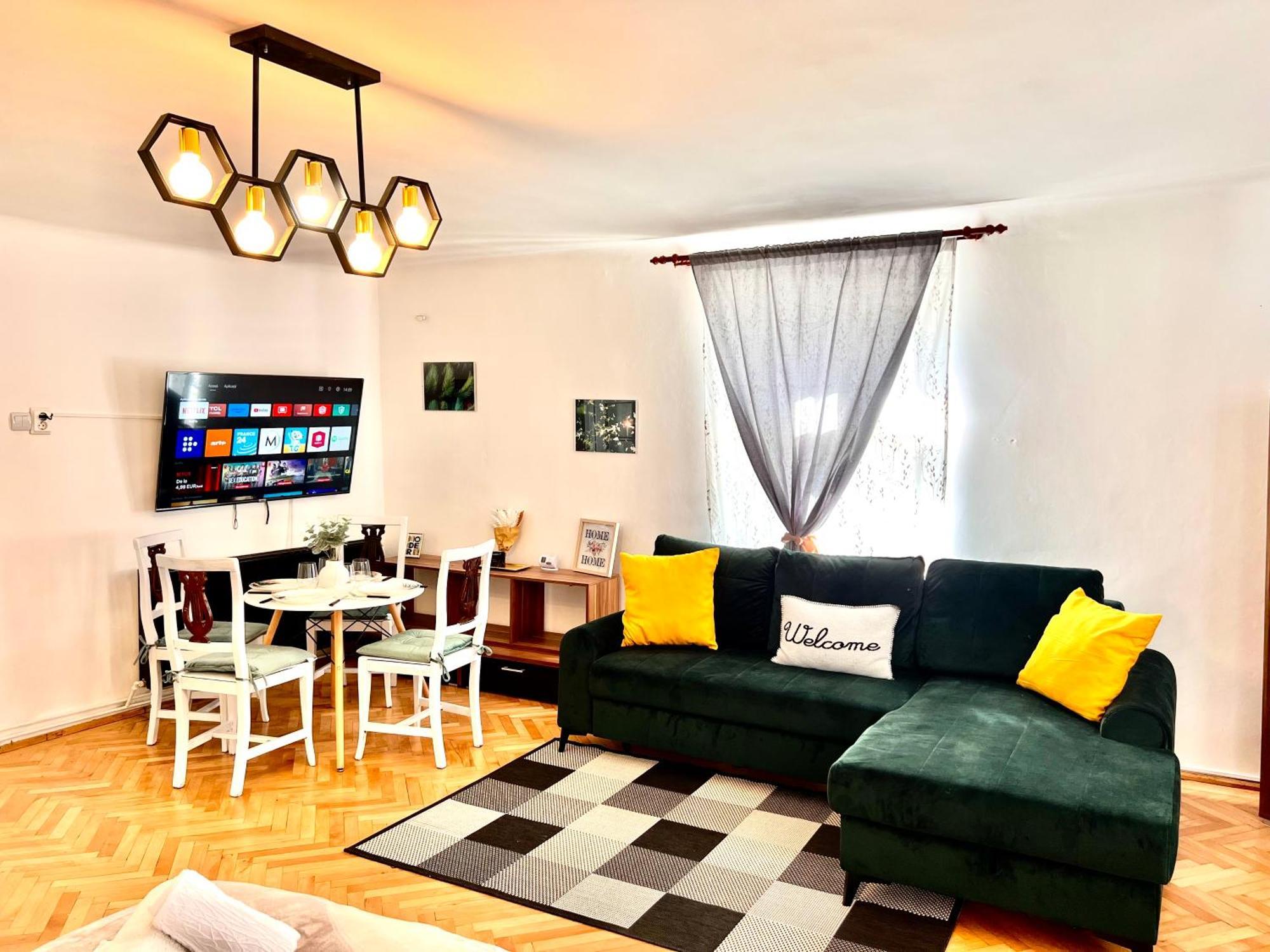 Old Town City Center Apartments Braşov Dış mekan fotoğraf