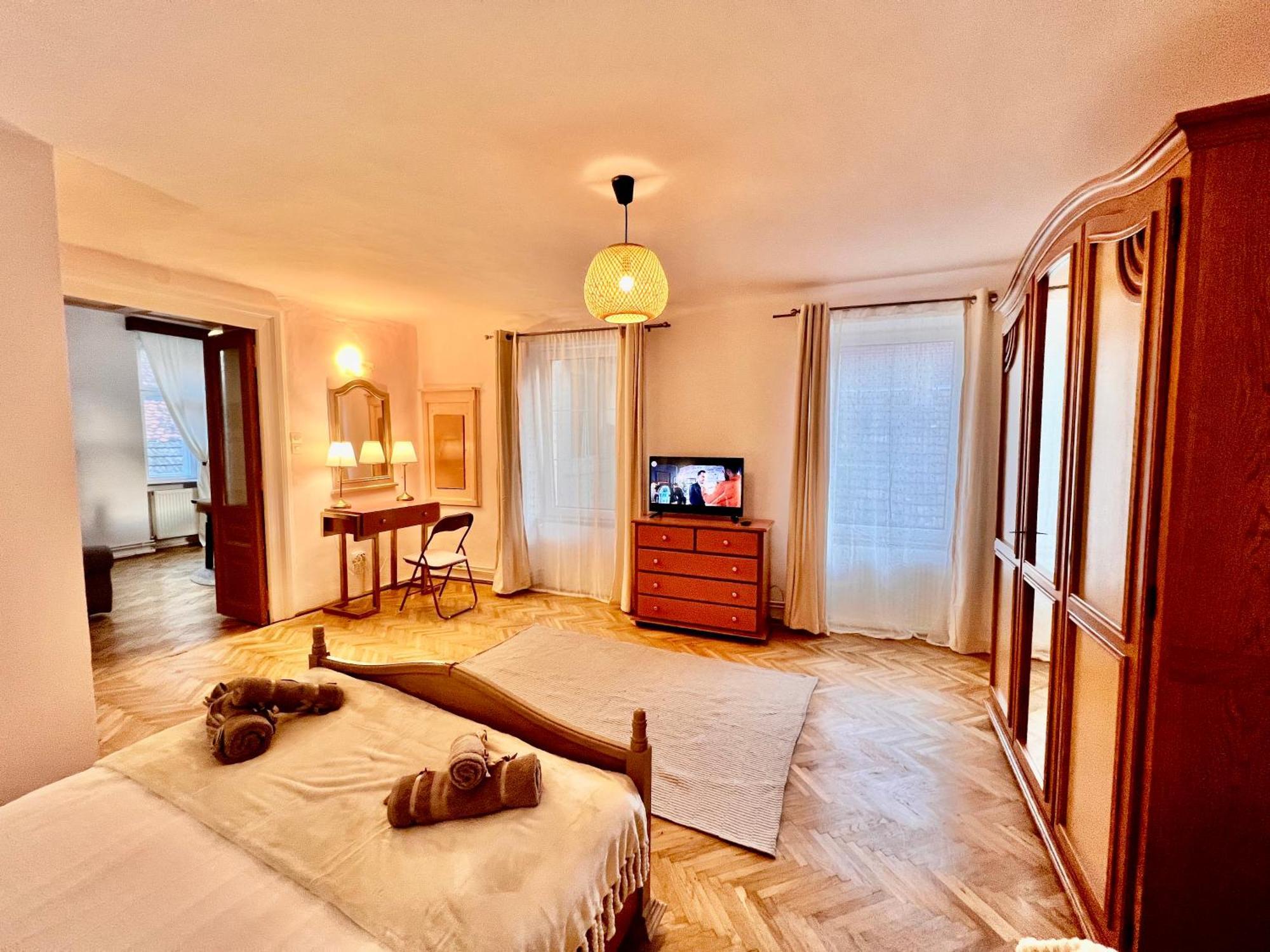 Old Town City Center Apartments Braşov Dış mekan fotoğraf